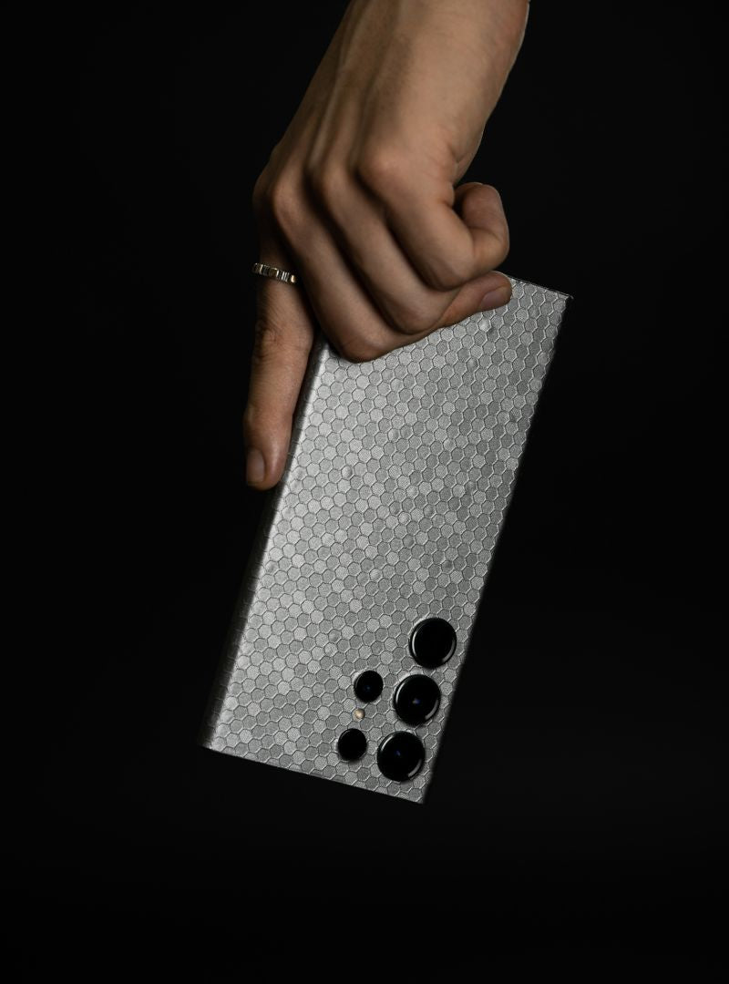 Skin Premium Titanium 3D Honeycomb Galaxy S23 Ultra