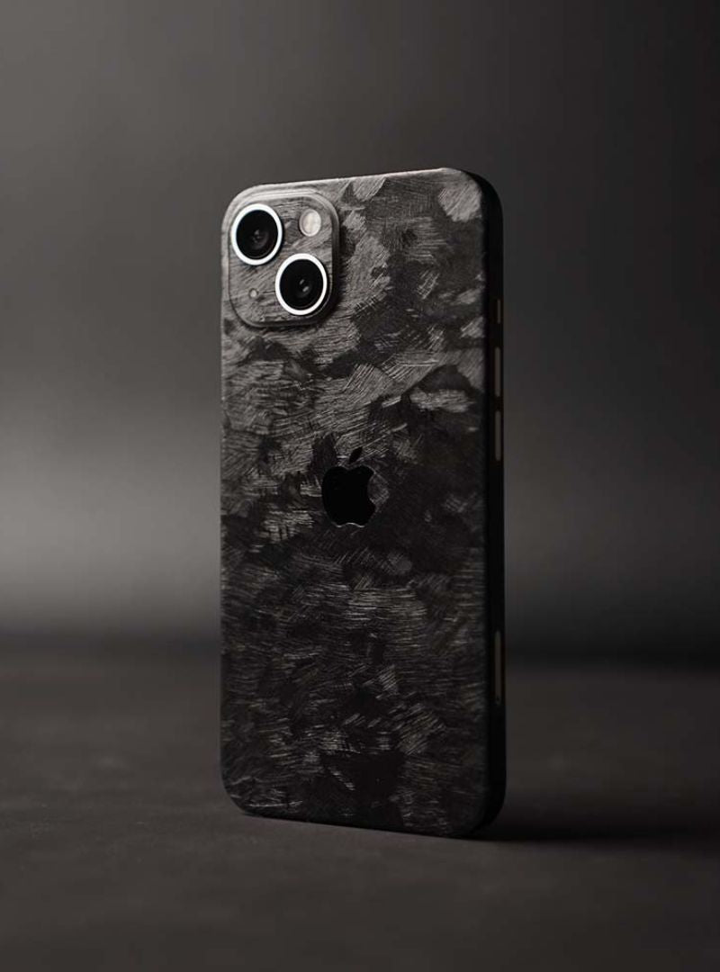 Skin Premium Carbon X para iPhone 13