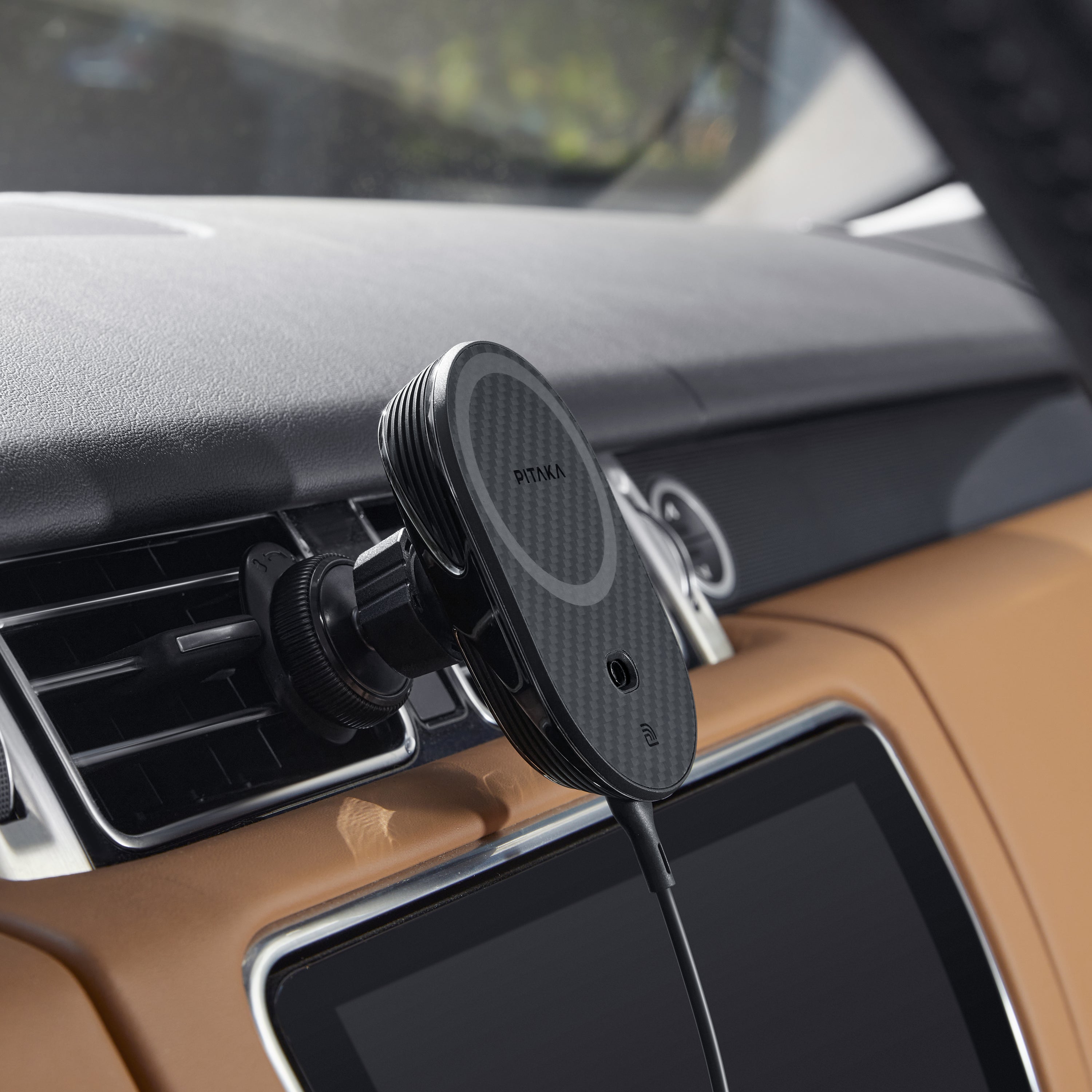 Cargador Inalámbrico de Auto Pitaka MagEZ Car Mount Pro 2 Qi2