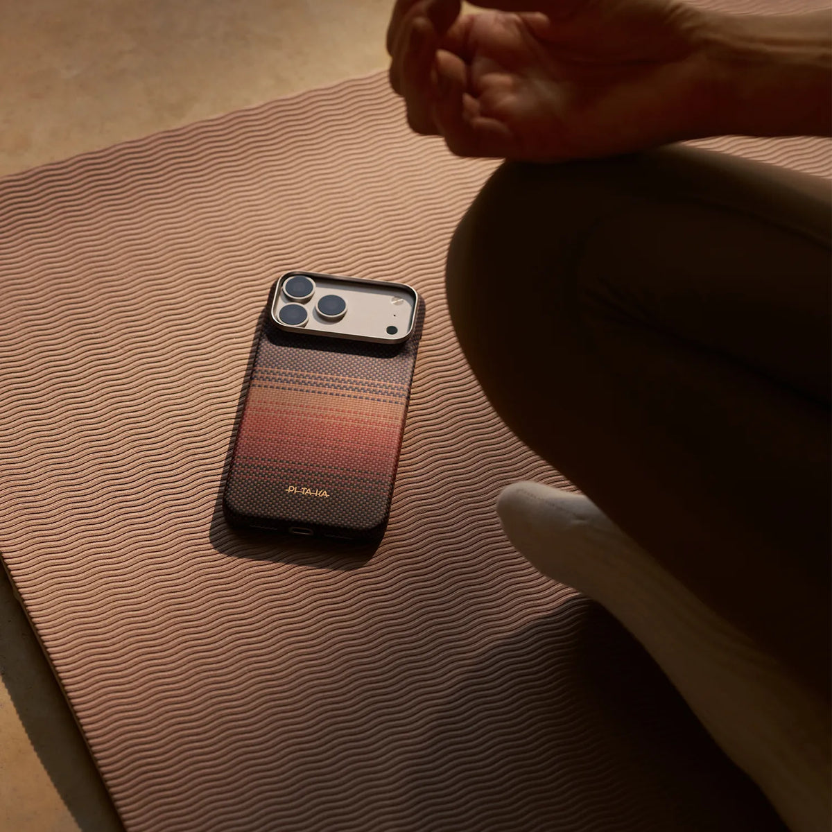 Case PITAKA Aramid Edge - iPhone 18 Pro Max · Moment (PitaTap™)