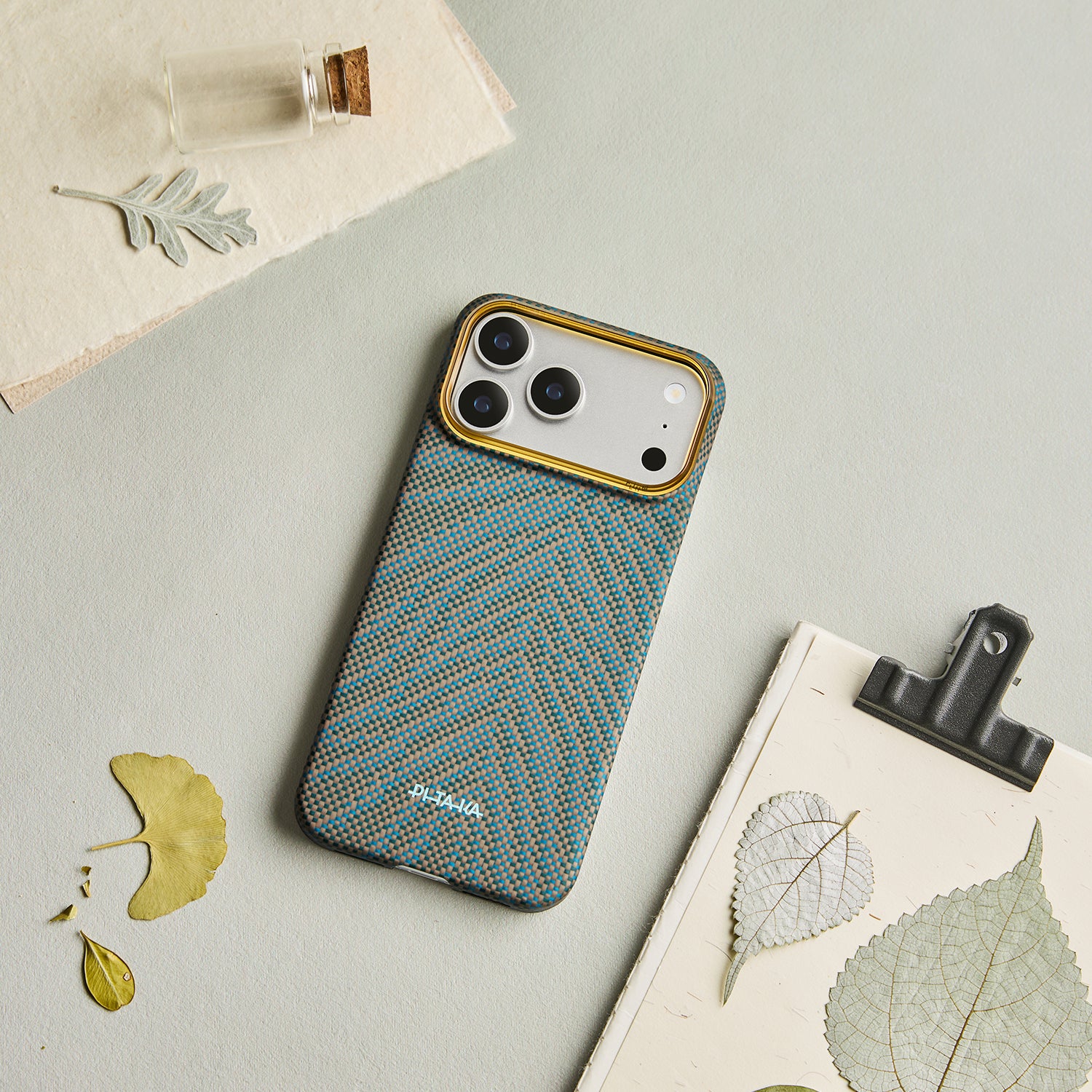 Case Pitaka Aramid Edge para iPhone 17 Pro - Dive Green (PitaTap™)