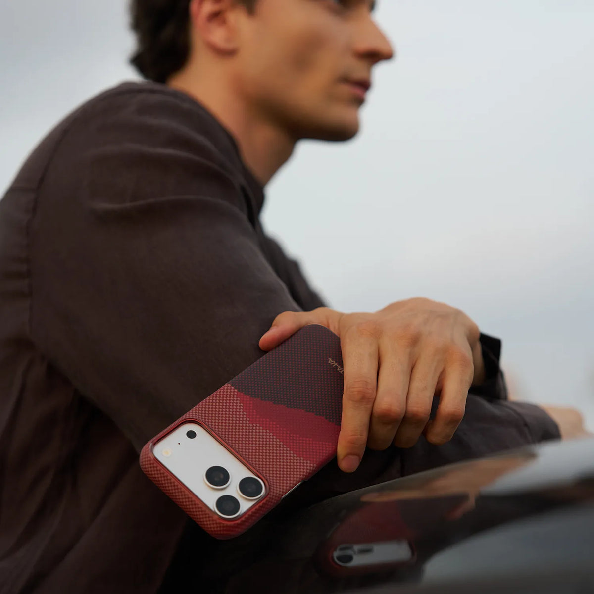 Case PITAKA Aramid Edge - iPhone 18 Pro Max · Over the Horizon 2.0 (PitaTap™)